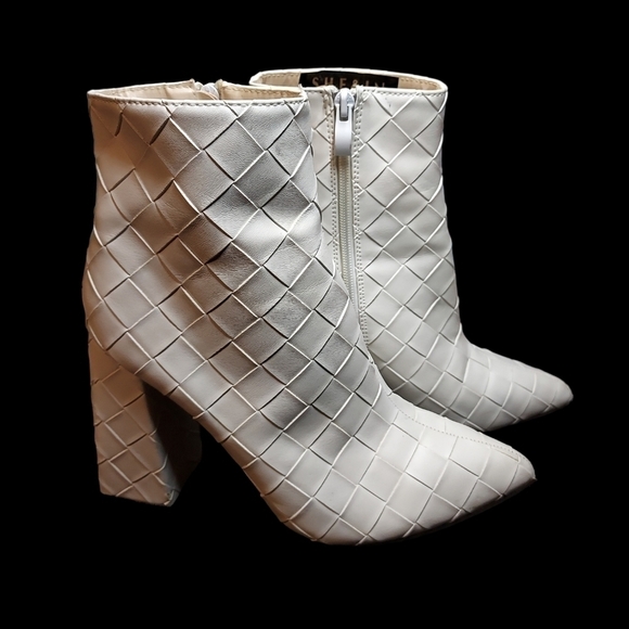 She & In size 39 (8) block heels faux Leather woven look white - Picture 11 of 16